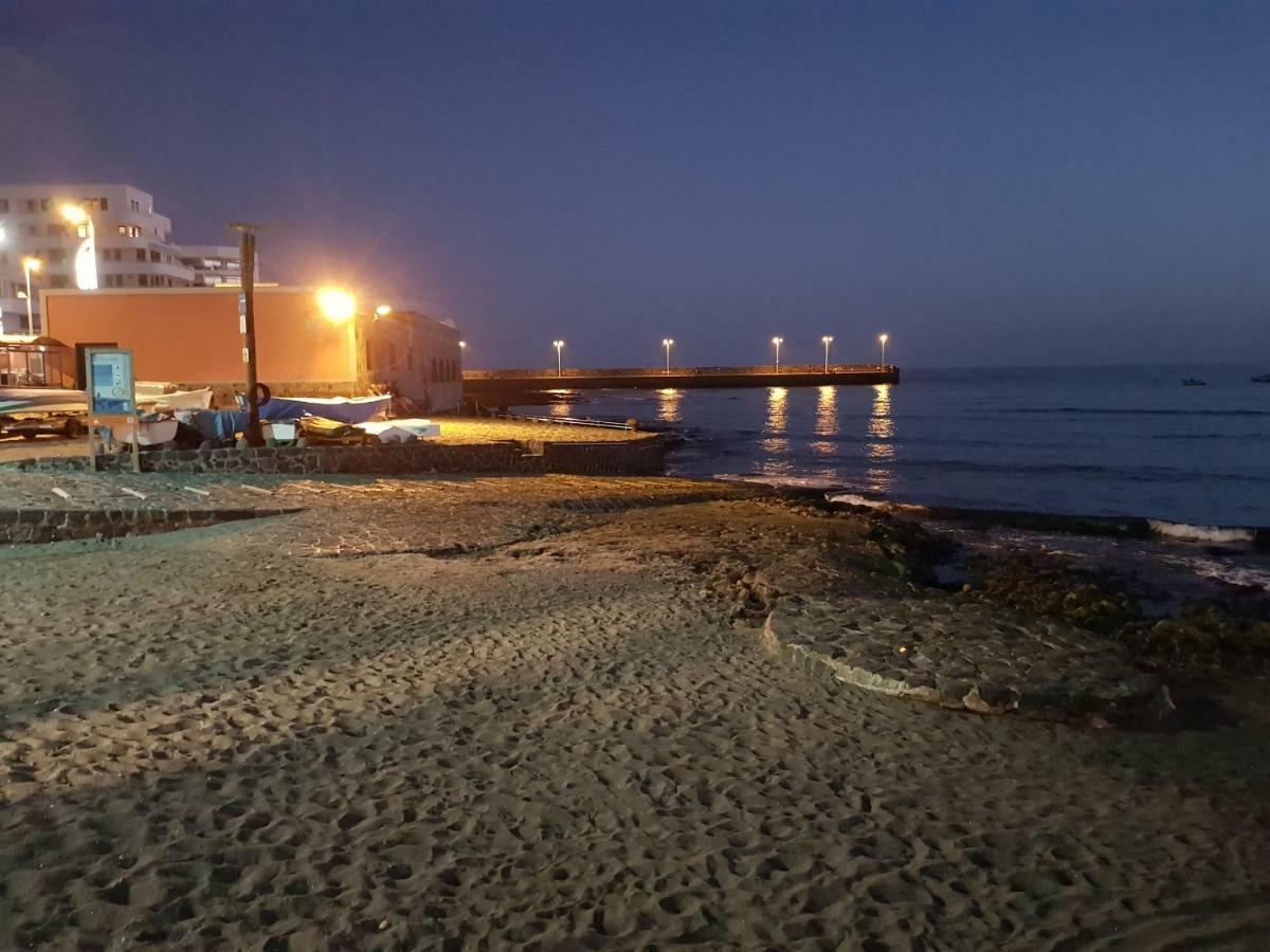 Alquilaencanarias El Medano Mirazul Plaza Roja Luaran gambar