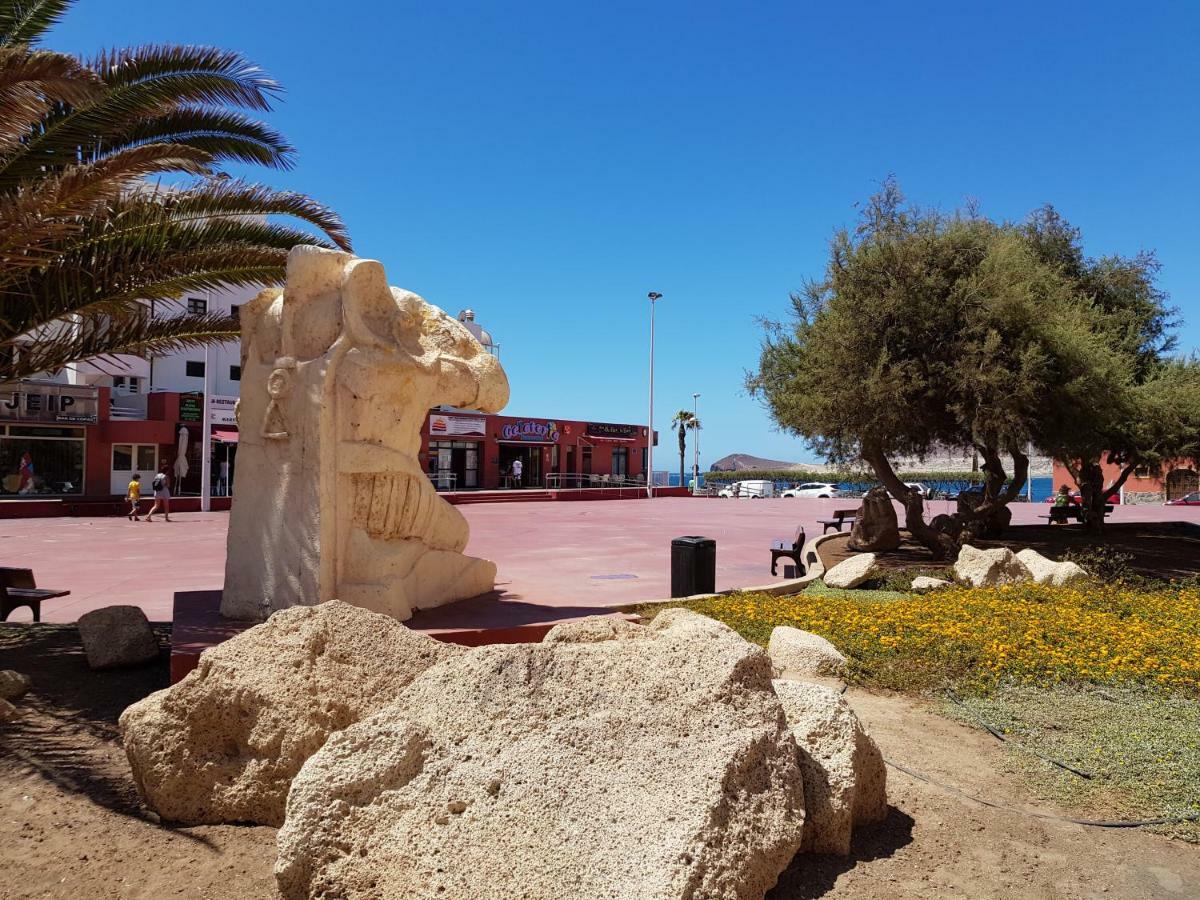 Alquilaencanarias El Medano Mirazul Plaza Roja Luaran gambar